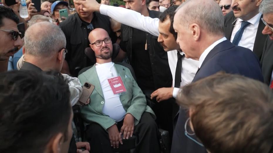Cumhurbaşkanı Erdoğan'ın Samsun'daki Engelli Gençle Unutulmaz Anı