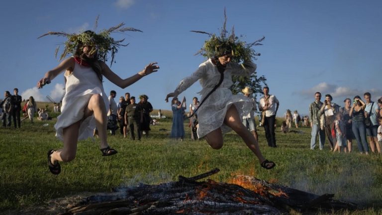 Ukrayna’da “Ivan Kupala” kutlamaları: Etkili bir kültürel silah