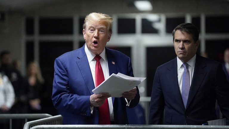 Trump’ın Stormy Daniels Hush Money davasındaki cezası 18 Eylül’e ertelendi