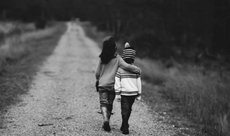 Kardeşini Çok Seven 4 Burç: Kardeşlerine Son Derece Sadık Bu Burçlar – Son Dakika Astroloji Haberleri