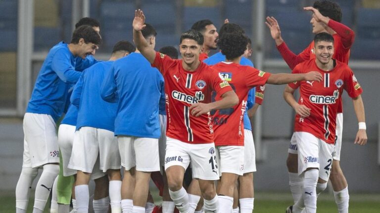 Son dakika spor haberleri | Kasımpaşa U19 takımıyla kupa turuna çıktı